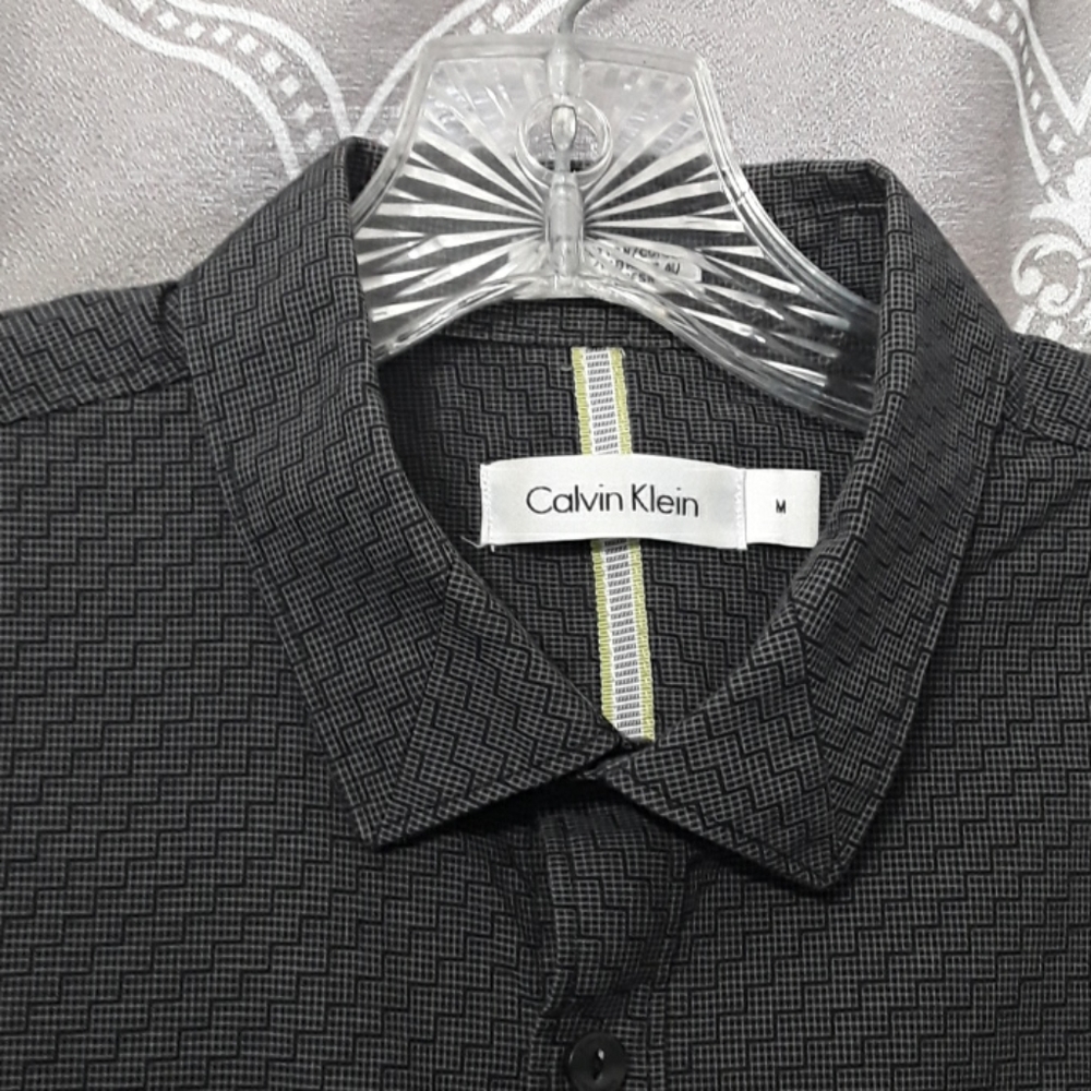 Calvin  Klein Shirt- short Sleeves